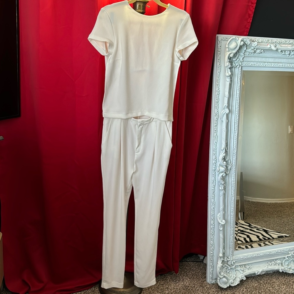 Jumpsuit white panna size small